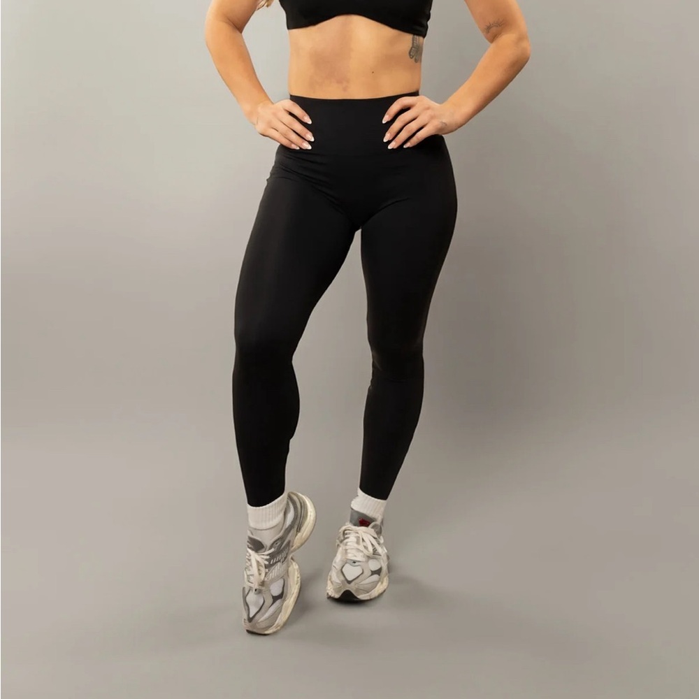 TYC Classic Pocket Legging